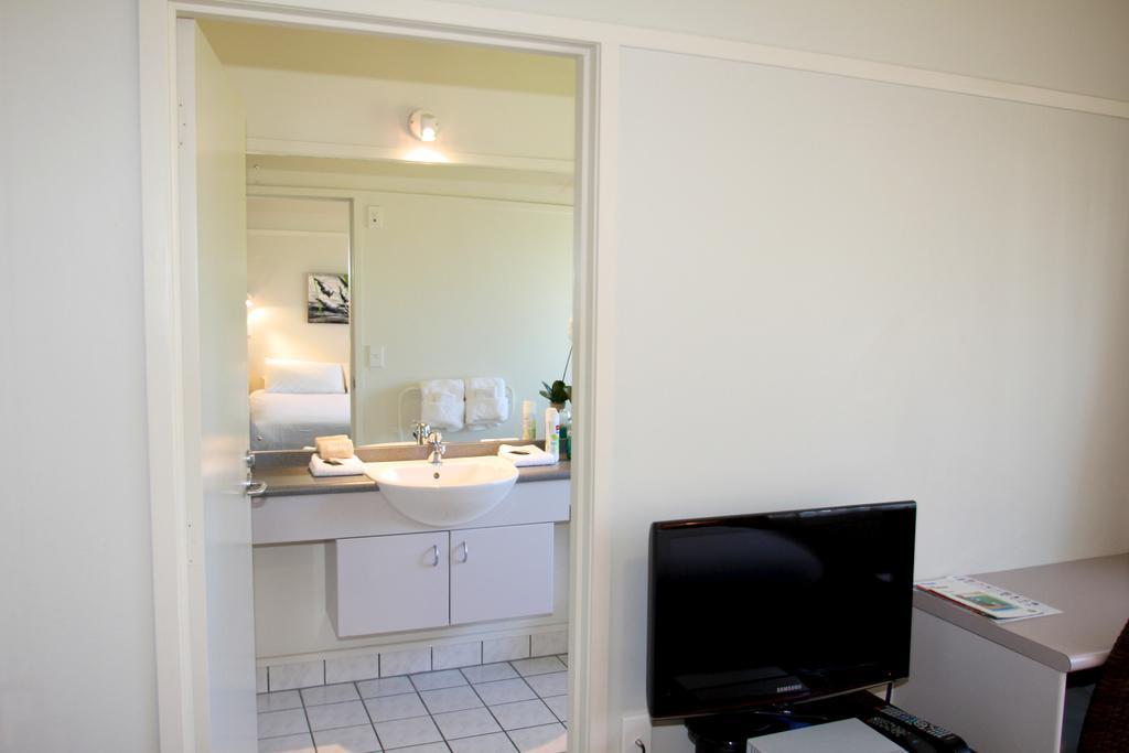 Aloha Lodge Beachside Accommodation เนลสัน ภายนอก รูปภาพ
