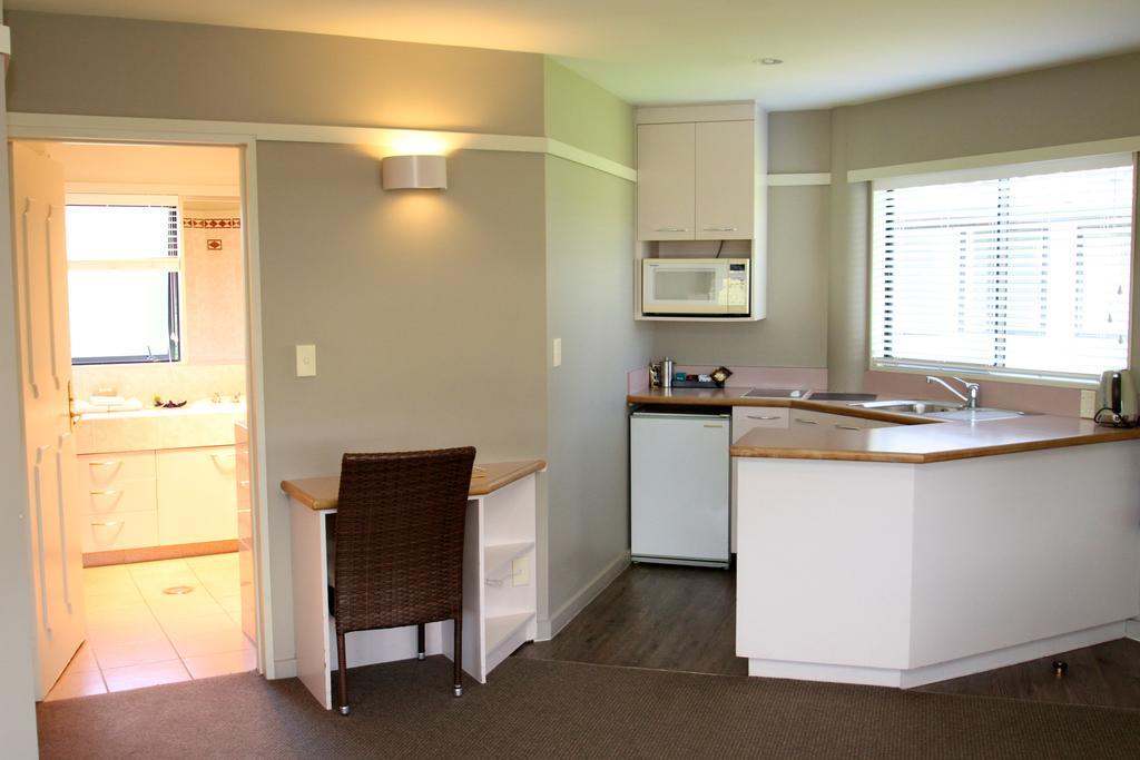 Aloha Lodge Beachside Accommodation เนลสัน ภายนอก รูปภาพ