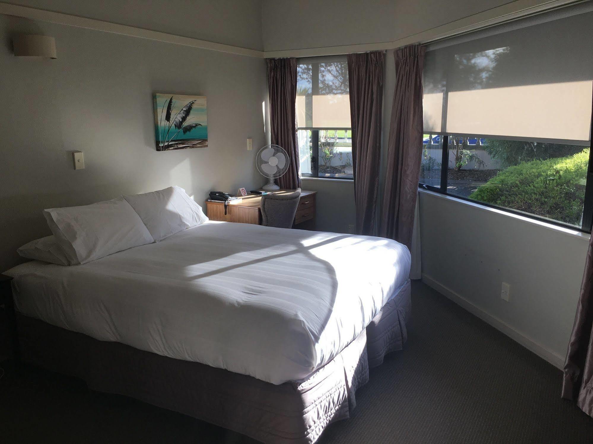 Aloha Lodge Beachside Accommodation เนลสัน ภายนอก รูปภาพ