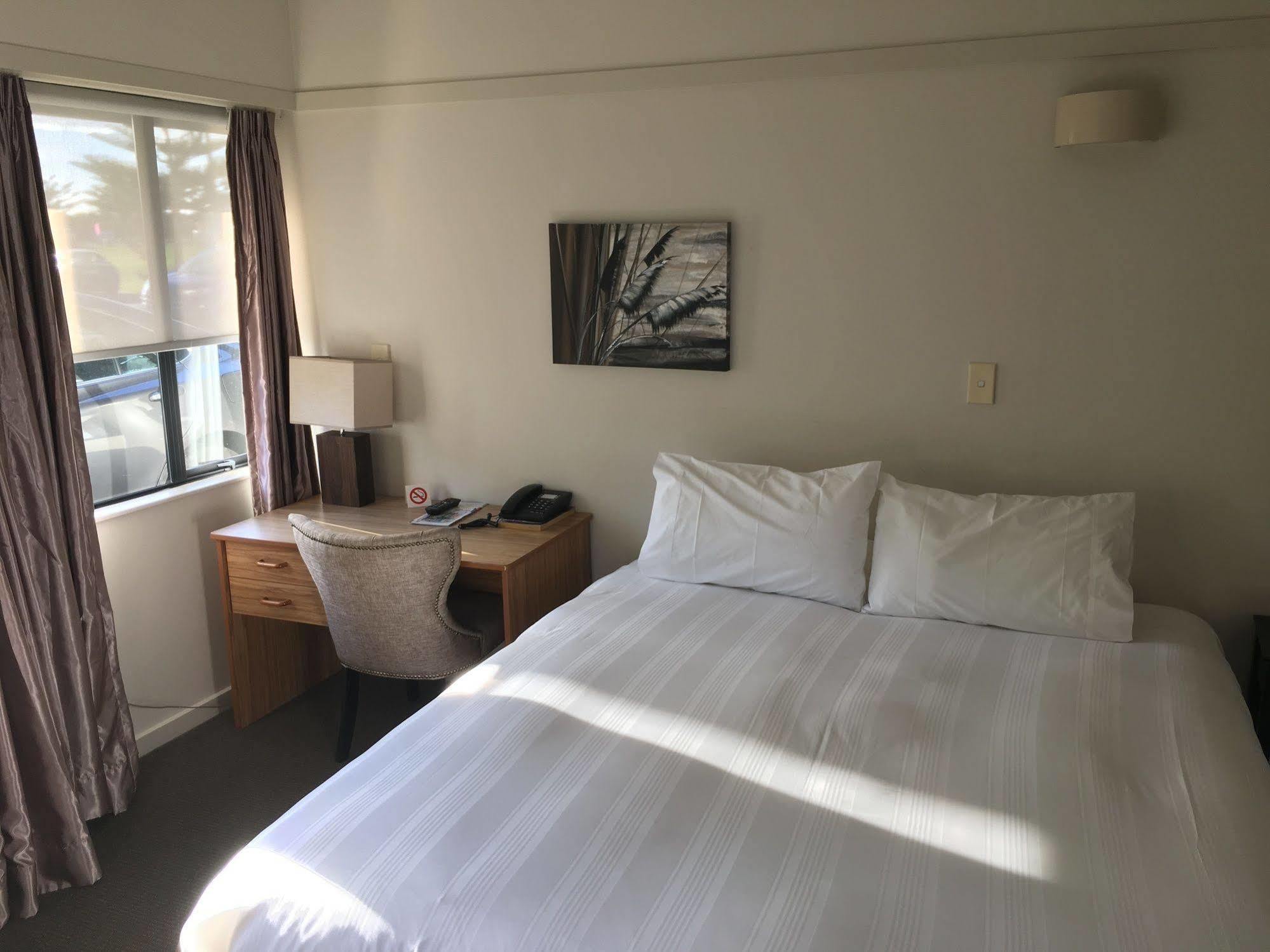 Aloha Lodge Beachside Accommodation เนลสัน ภายนอก รูปภาพ